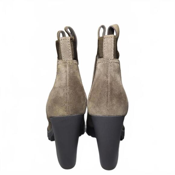 Guess Women's Heeled Chunky Chelsea Boots Size 9.5 Taupe Suede - Picture 3 of 10